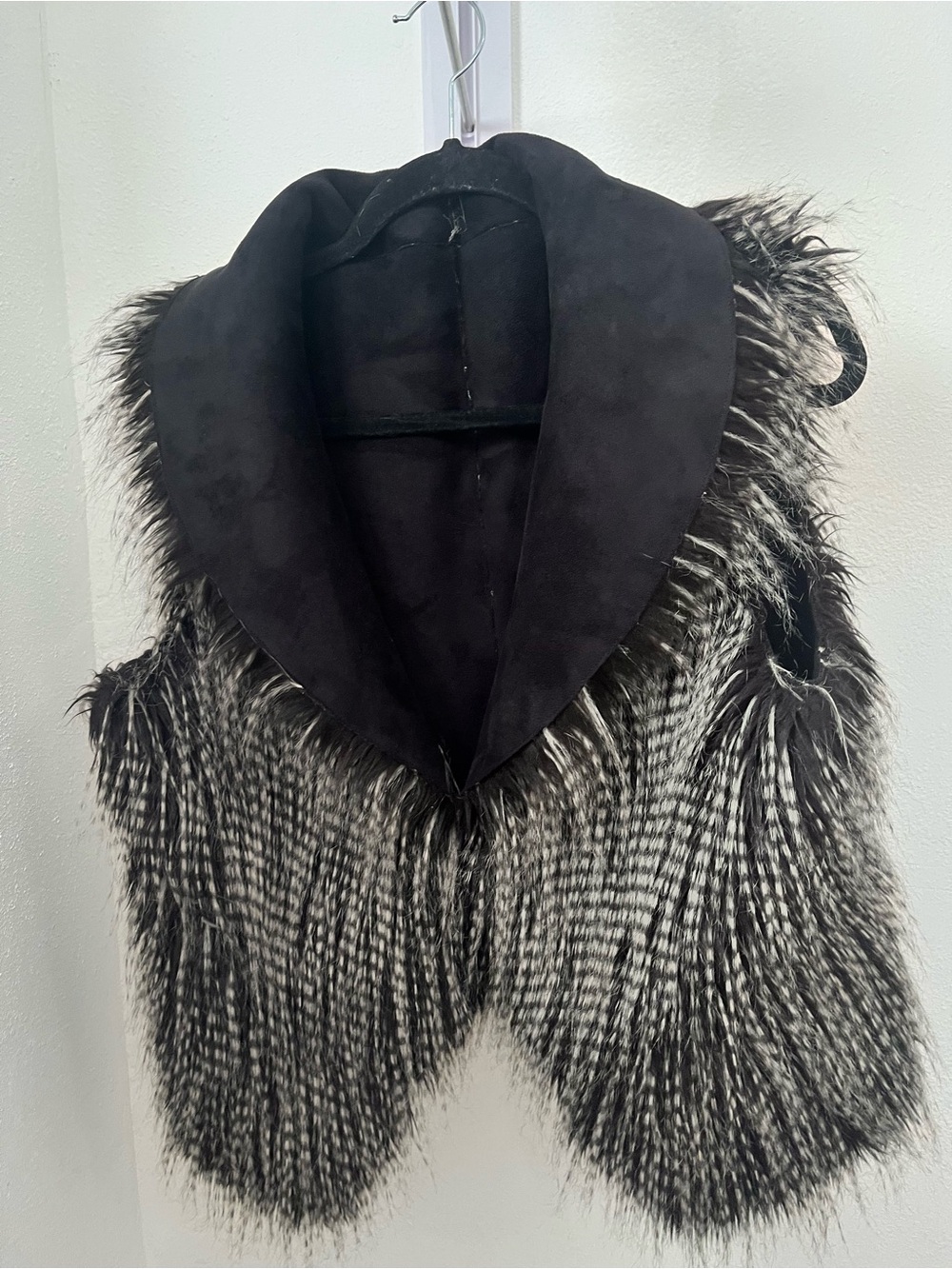 Dolce Cabo Black and White Faux Fur Vest with Black Collar